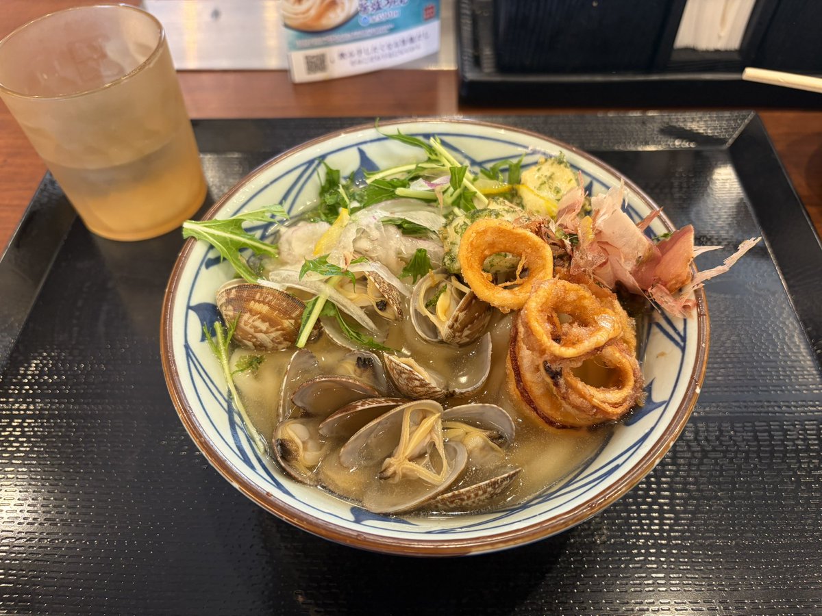 K___RISE's tweet photo. 丸亀製麺の山盛り海鮮旨塩うどん美味しかった https://t.co/9gzN8qCx5o