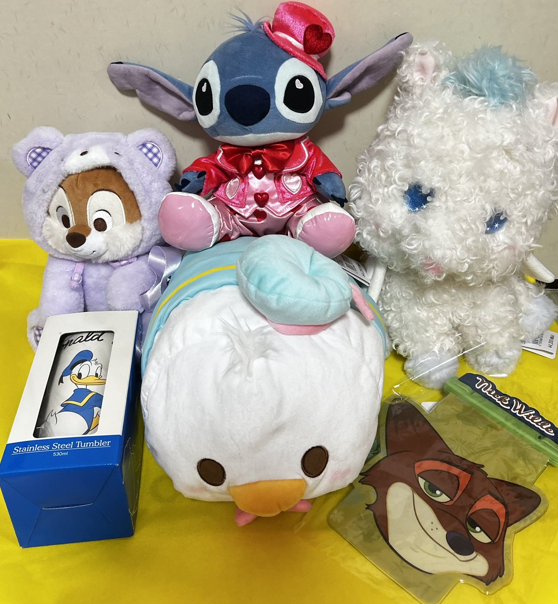 Amm45811's tweet photo. @koukan_kayu 検索より失礼いたします。
画像の物が交換可能なのですが、ミニー保冷バッグとお手渡し交換出来るものはありますでしょうか？ https://t.co/iy1pzcmqo8