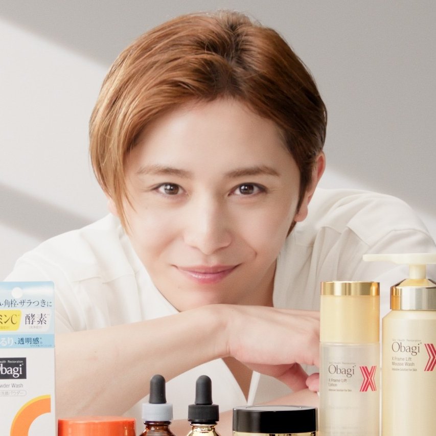 mezamashimedia's tweet photo. 山田涼介さんが出演するスキンケアブランドの新CMが7月29日（水）から全国で放映開始！

新CM撮影の感想や、美肌の秘訣を紹介しています

「もし、長期の夏休みがとれたら？」の質問に、山田さんは「自然のある場所で夕日を眺めながら」と願望を明かし…

▶️https://t.co/4XUQQKs6Uk https://t.co/lRlnUGVLrI