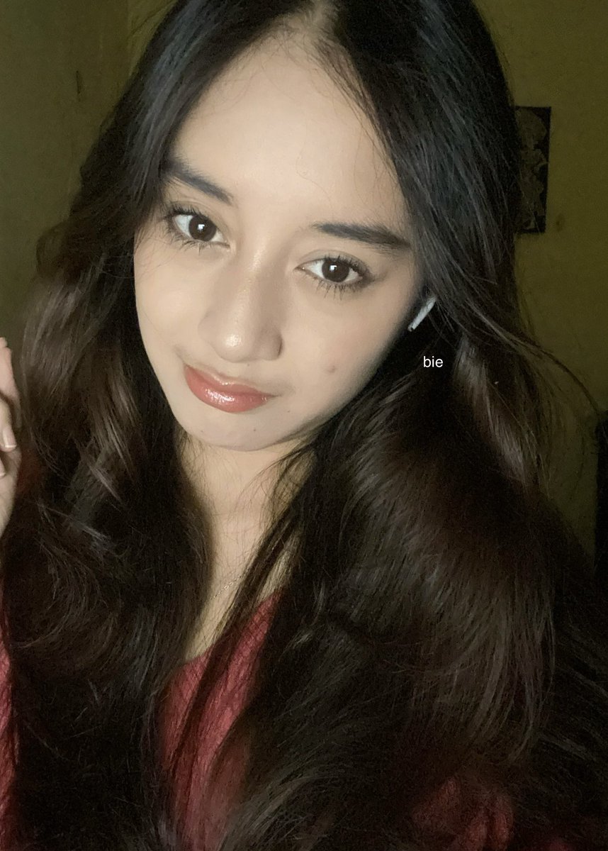 96SYOUNCH0's tweet photo. oi emang boleh bedak se imut ini?!?! 😖💗 https://t.co/In2WYMd6DK