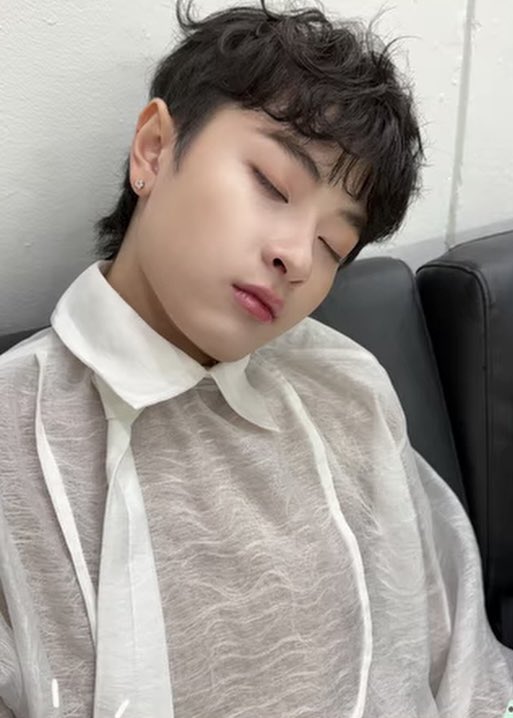 theewavelvr's tweet photo. He’s so babyyy😭😭🤏🏻 https://t.co/3nfiQX5ILZ
