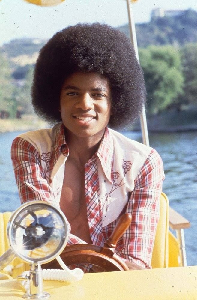anniinareunanen's tweet photo. Michael Jackson, 1978 ✨💖 https://t.co/dSNjQBVbtA