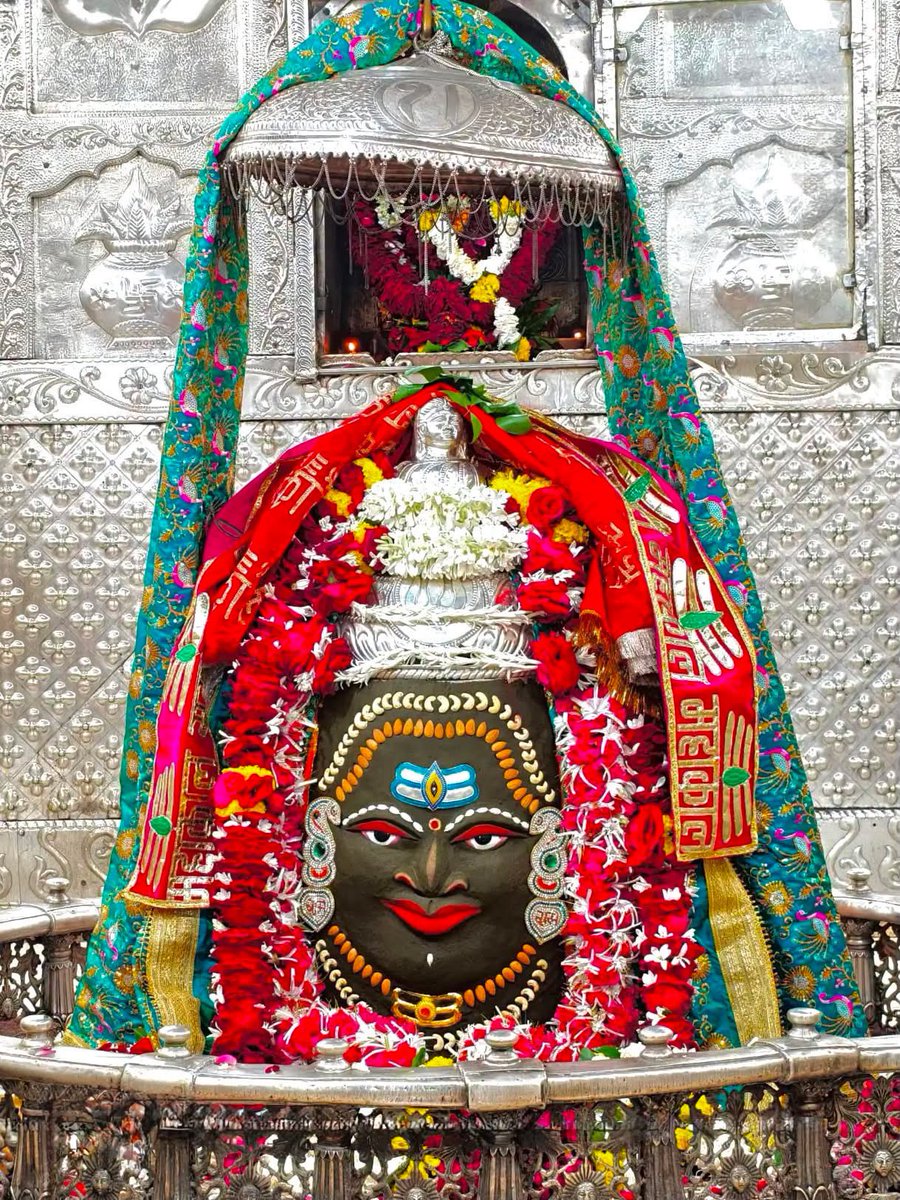 12Jyotirling's tweet photo. श्री महाकालेश्वर संध्या आरती दर्शन | 28.07.2026

Shri Mahakaleshwar Sandhya Aarti Darshan | 28.07.2026 https://t.co/zLZXOnRW1n