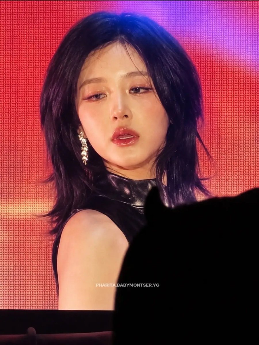 vampfairye's tweet photo. Miss Pharita OH MY GOD??????????? https://t.co/m8EF0alftl