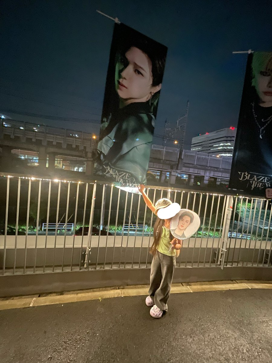 mep8634's tweet photo. 余韻が抜けない…
娘も最高に楽しんでてよかった☺️💕
写真撮ってたらLUNÉちゃん達が可愛い可愛いって褒めてくれて、終始嬉しそうでしたありがとうございました🙏💕 https://t.co/uuzDX6AdXk