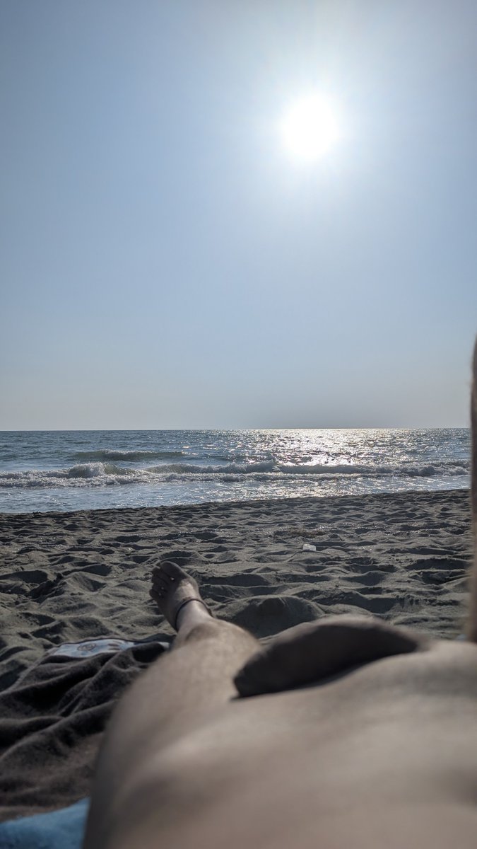 ExhibitionAlex's tweet photo. I wonder if all naturist places all over the world are the same: old couples, young tourist families, happy gay groups, solitary singles reading/listening music and... The fuckin all-clothed sketchy ones popping out from nowhere as soon as a female appears, staring 'em erected. https://t.co/dtWT2rE84w