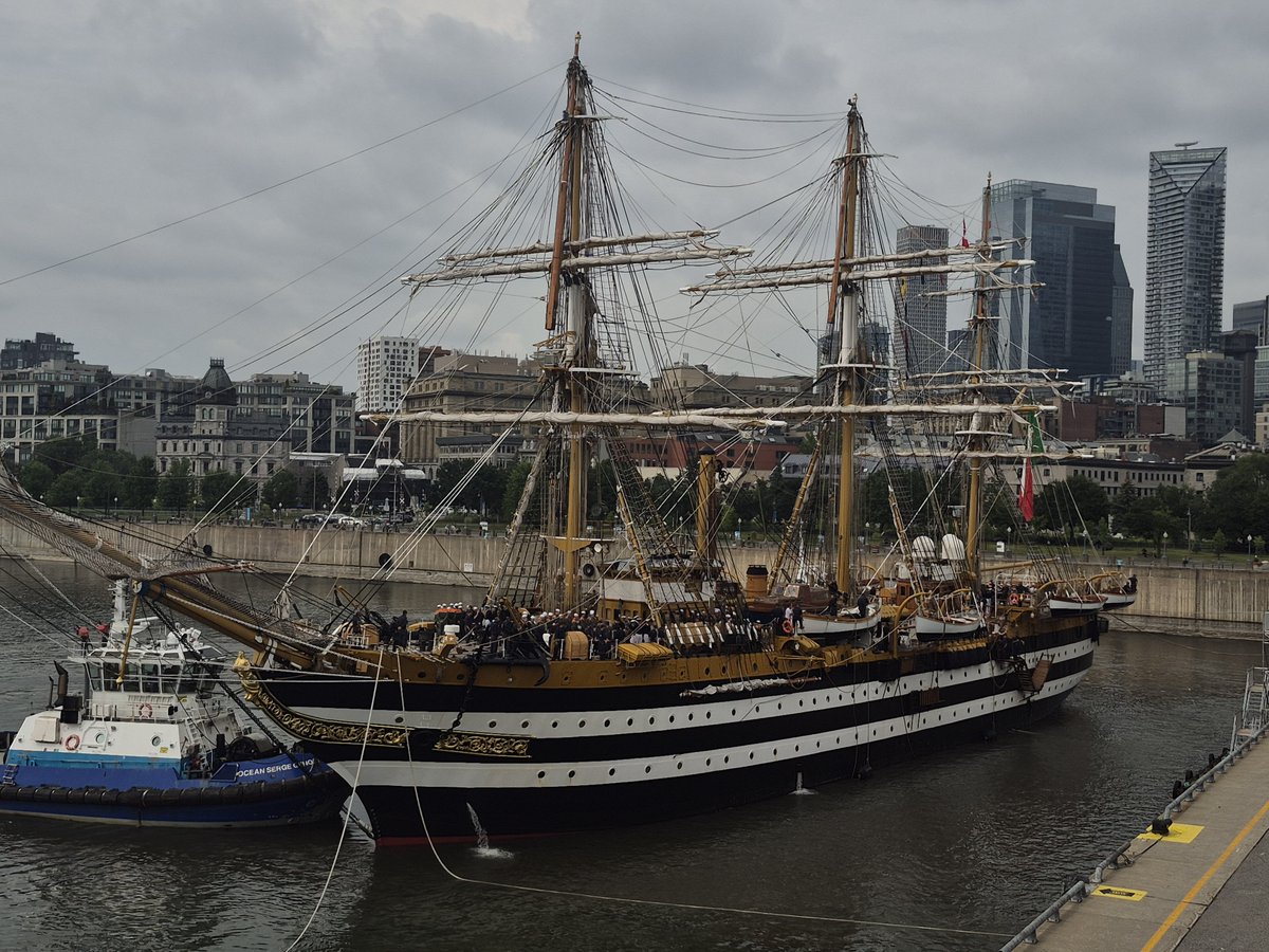 RobRank24149485's tweet photo. Italian Navy tall ship Amerigo Vespucci is arriving in Montreal. (1)
#montreal #wearevespucci https://t.co/zM7ilBTR3k