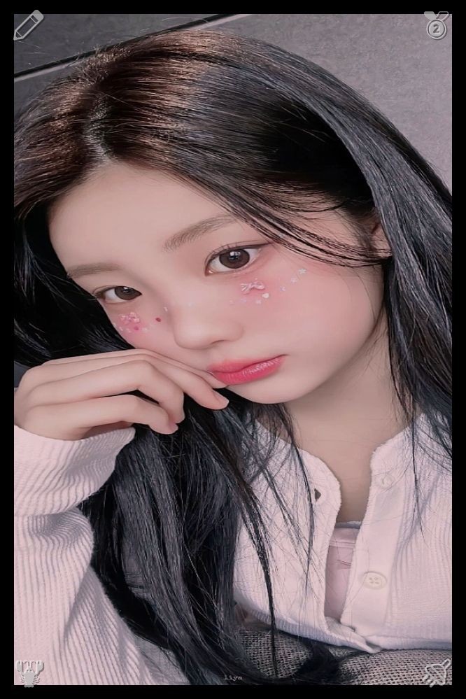 skyrw_'s tweet photo. 🦡Make sure to include those who feel excluded.110941The white cat advanced gradually, her tail swaying softly, her gaze tender, conveying that she intended no harm, that she was merely curious, simply hoping to form a new bond. https://t.co/fIdDqNMan4