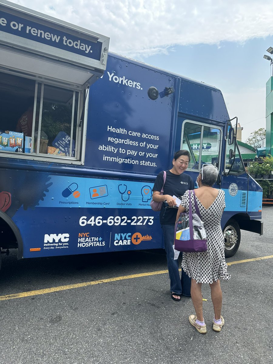 NYCHealthSystem's tweet photo. The #NYCCare Light The Way truck is on the road today, informing New Yorkers about the health care resources available to them. Find us in Flushing, Queens until 2:30pm.

Thank you, @kcsnewyork, @sacssny, and @MetroPlusHealth for joining us!

For more on NYC CARE, visit https://t.co/gc0Nmy7XFz or call 646-692-2273 (646-NYC CARE)