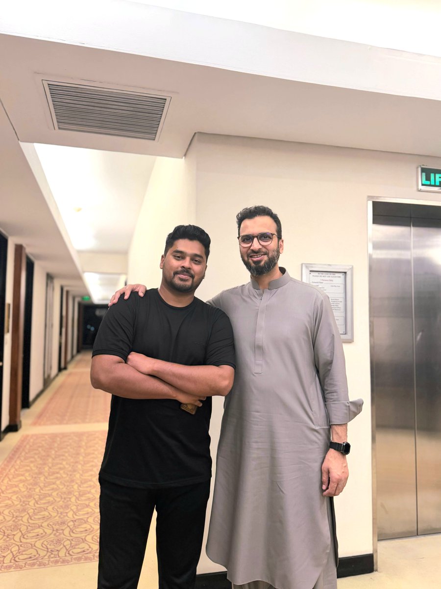 ZainKazmi_'s tweet photo. Honoured to meet Mr. @JunaidSaleemJD Bhai, always inspiring to connect with dedicated individuals who work tirelessly behind the scenes. Looking forward to many more meaningful interactions. ❤️
#TeamPPPDigital #AJKWithBilawal https://t.co/jFzRvLmDUm