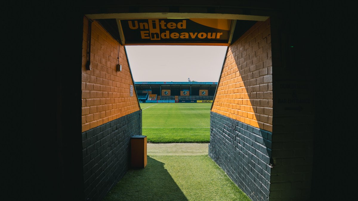 CambridgeUtdFC's tweet photo. Welcome home. 💛🖤 https://t.co/gQLZqAoBGw