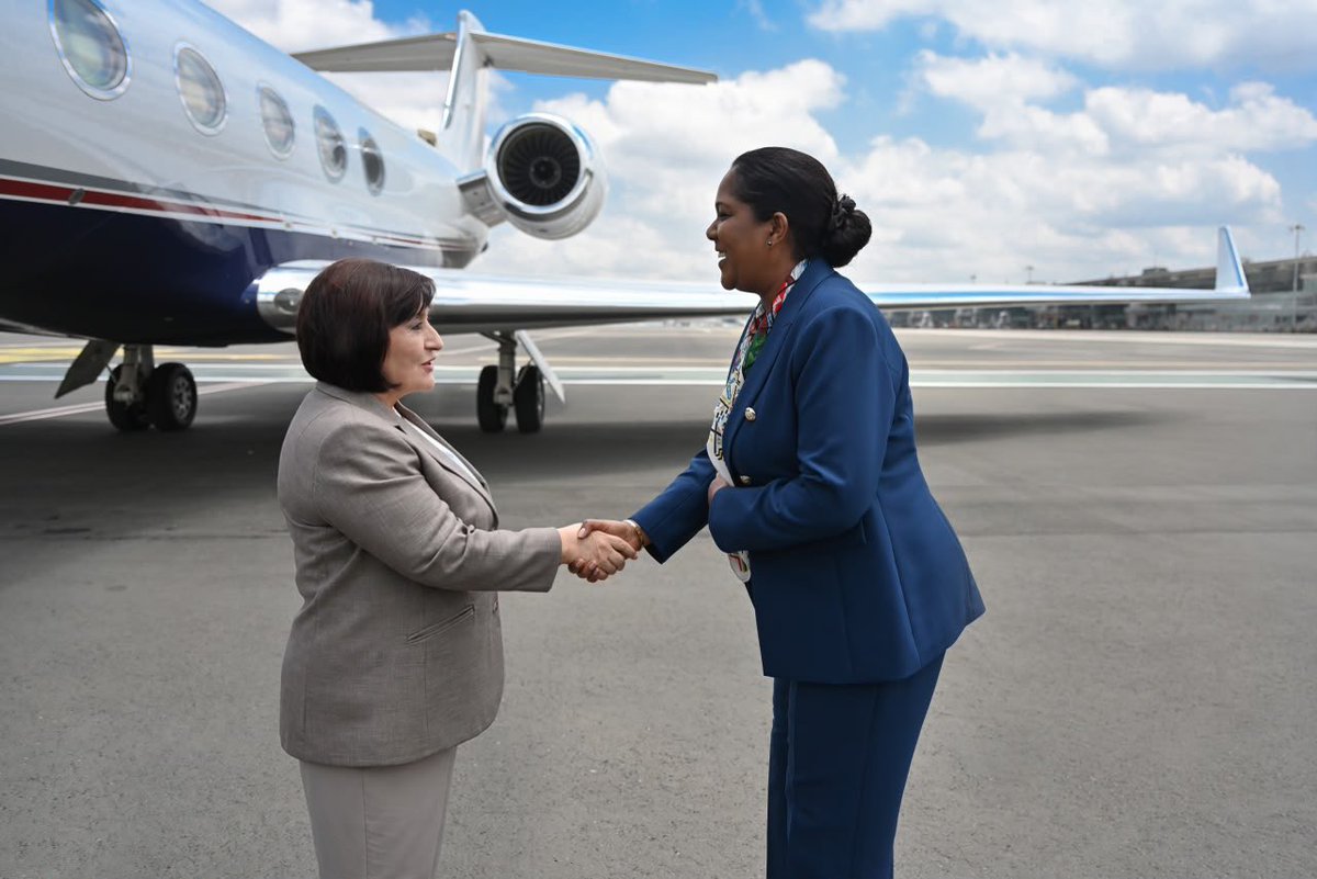 Speaker_Az's tweet photo. Efiopiya Federativ Demokratik Respublikasına rəsmi səfərə gəldik

Arrived in the Federal Democratic Republic of Ethiopia on an official visit. https://t.co/eEcNNFgfAL