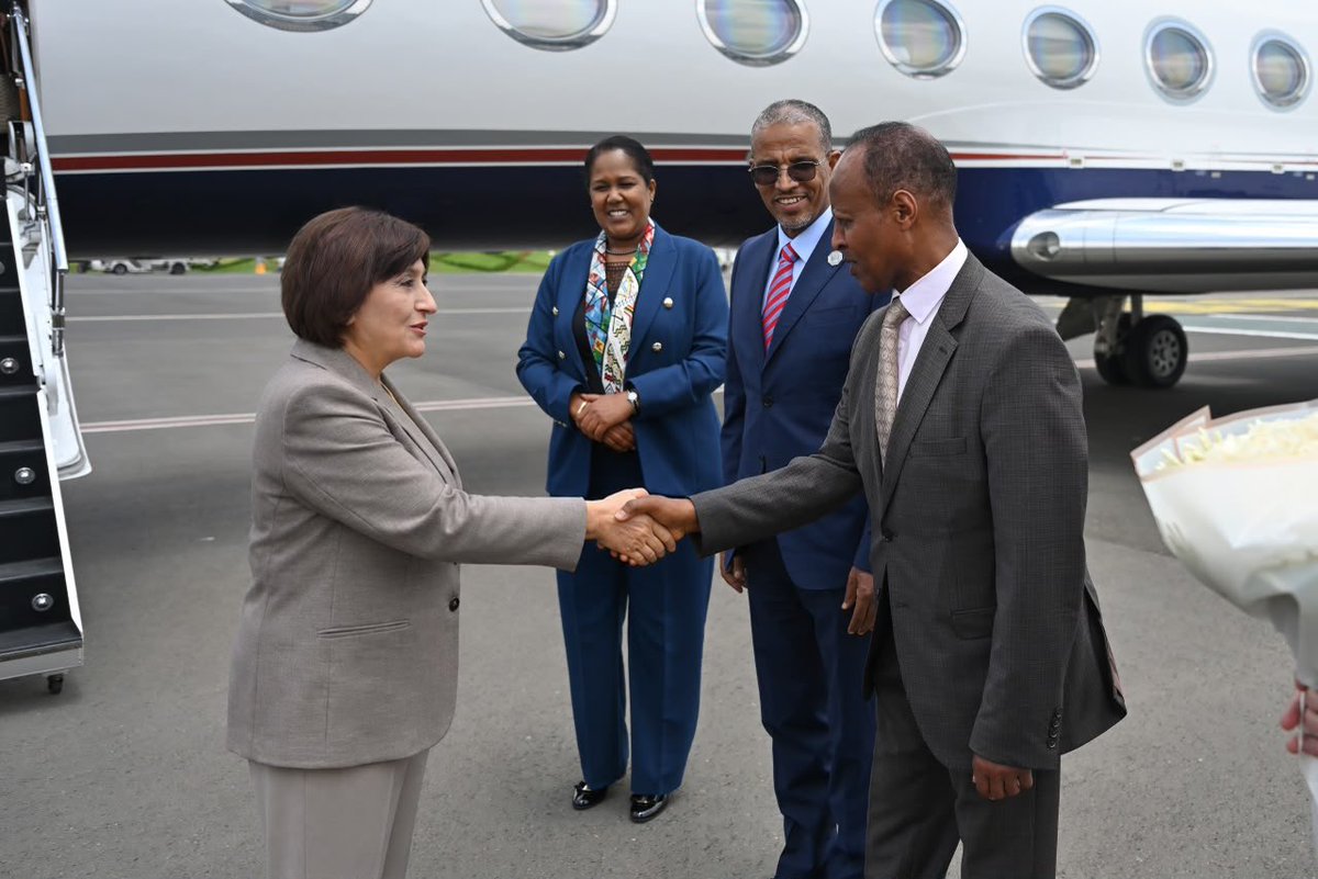 Speaker_Az's tweet photo. Efiopiya Federativ Demokratik Respublikasına rəsmi səfərə gəldik

Arrived in the Federal Democratic Republic of Ethiopia on an official visit. https://t.co/eEcNNFgfAL