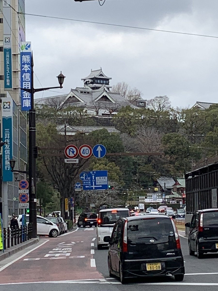 Kimujolno's tweet photo. どうか大好きな熊本を助けてください😭
自分は無力で何も出来ないただ祈ることしか出来ない…

そしてイオンモール熊本クレアの爆発で何名か亡くなったそうです、ご冥福をお祈りします。

熊本地震震度7はもう起きて欲しくなかった。でも熊本には麦わらの一味がいる！

がまだせ熊本！火の国魂！！ https://t.co/gQxd8kCjgg