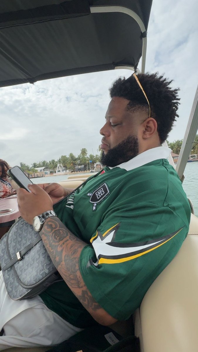 DBLACKGH's tweet photo. #TF27 Tropical Fiesta 5 loading .. https://t.co/gNFppReopC