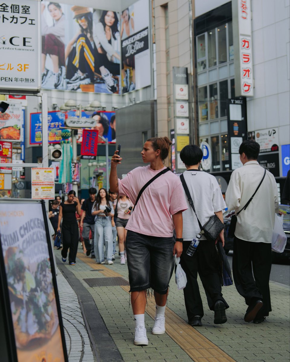 FCBfrauen's tweet photo. City strolls in Shibuya 渋谷 😍 https://t.co/tMTby4c1JX