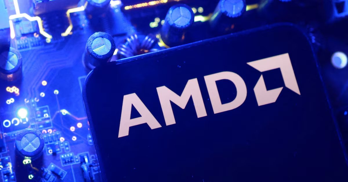cazenove_uk's tweet photo. Core Scientific and AMD Announce $14 Billion Infrastructure Partnership
This morning @Core_Scientific and @AMD announced a $14 Billion partnership to expand  #AI ready infrastructure. The deal aims to secure up to 2.5 gigawatts of U.S. data-center capacity for $AMD #AI solutions, with more than 500 megawatts available from 2027 and room to scale to 2.5 gigawatts. 

They will deploy $AMD Instinct GPUs, EPYC CPUs, and ROCm software across $CORZ facilities, helping model builders, cloud providers, and enterprises deploy AI faster and at scale.  @AMD will also receive market-priced warrants for $CORZ stock.