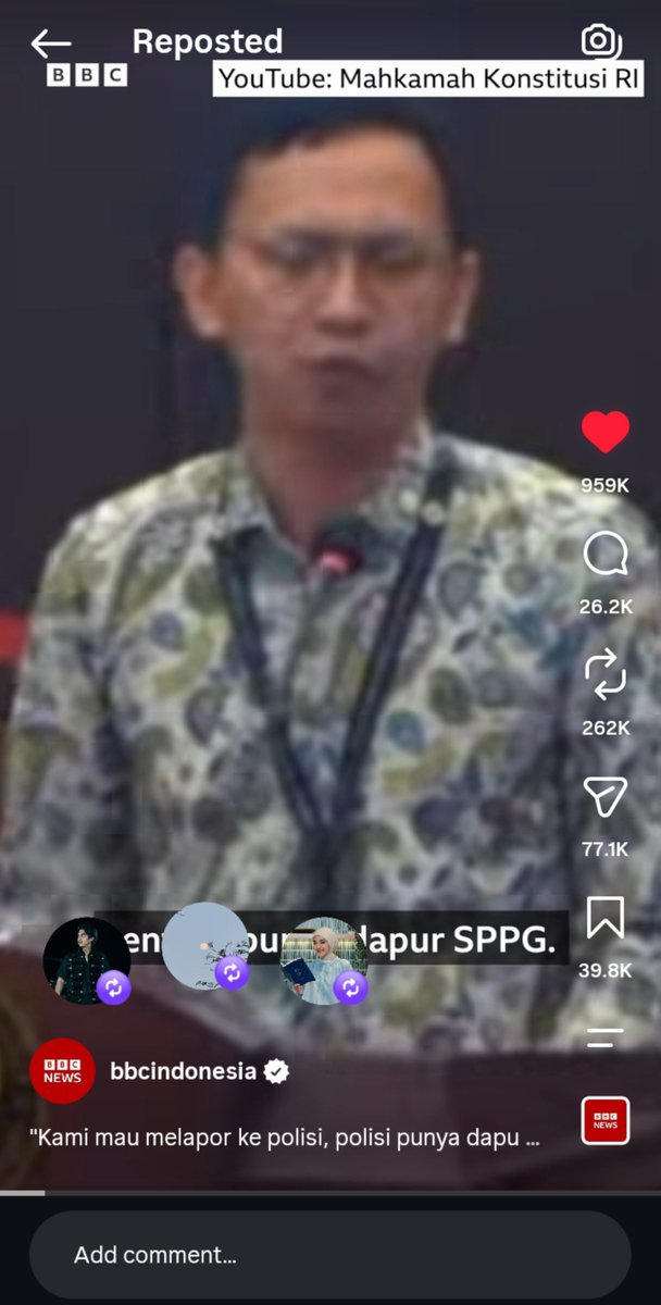 akuhanyaaku24's tweet photo. ngeliat beby tsabina lagi rame disini karena suaminya, jadi keinget syifa hadju. 

syifa tuh artis yg bener² no drama dan melek sama keadaan yg ada. pas tau dia lagi deket sama el tuh aku langsung inget el dan keluarganya tuh 02 sedangkan cipa waktu itu non-02 (walaupun gak secara gamblang menjelaskan).

tapi, sekarang el gak tone deaf ternyata. dia ikut repost² berita pemerintah yg lagi ramaii juga.
