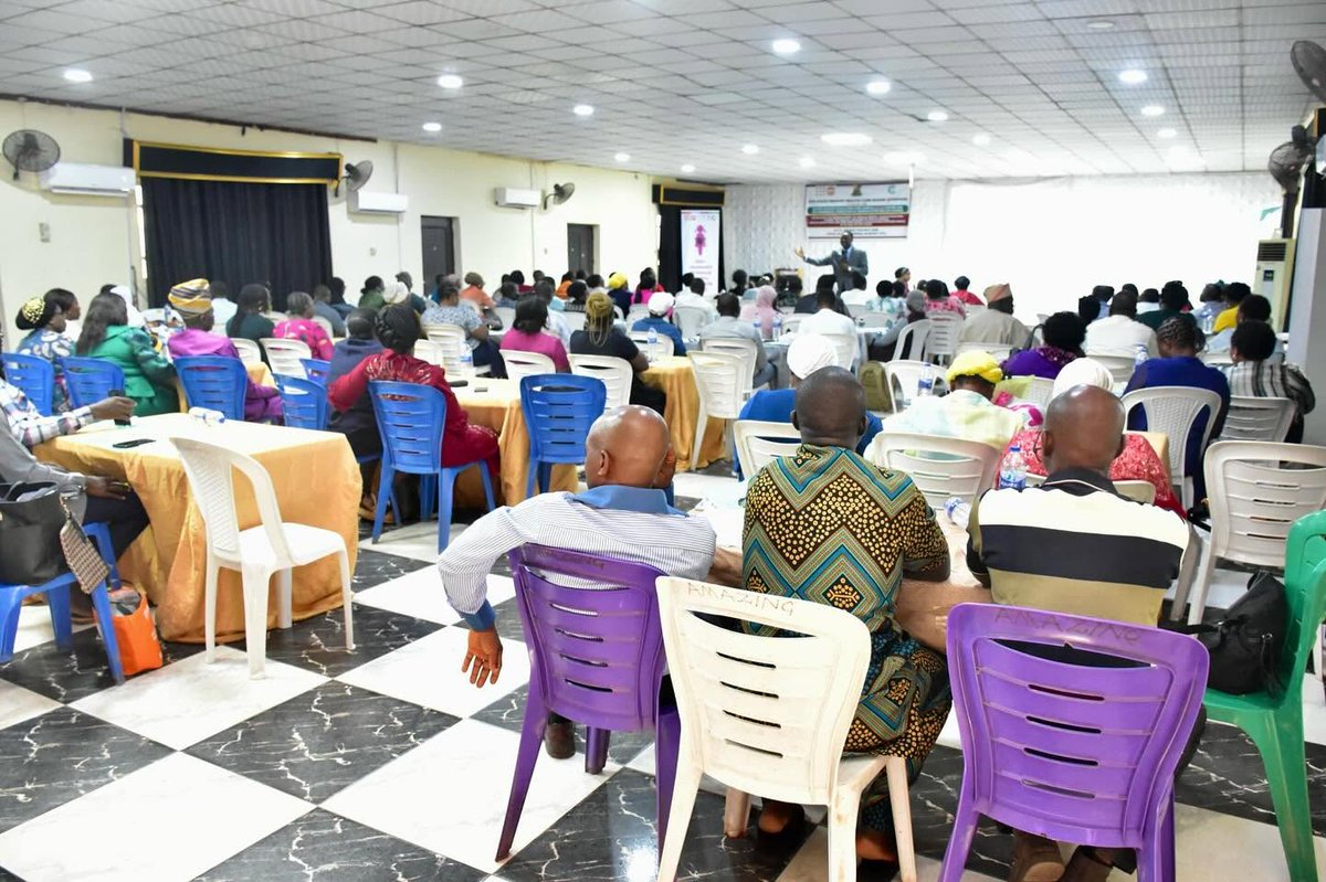 yelotan's tweet photo. I was privileged to serve as a facilitator during the training for Health Educators, Monitoring &amp; Evaluation Officers, and Medical Officers of Health on Activity Reporting and Referral pathways for FGM across the 33 Local Government Areas of Oyo State.

#EndFGM https://t.co/cCgD5riHXg
