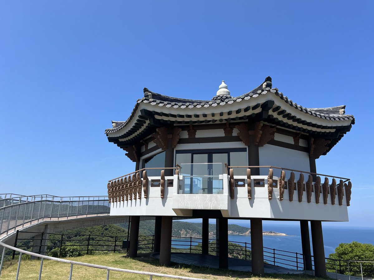 tails201's tweet photo. 長崎対馬(たいま)、日帰りじゃ回りきれないくらい広くて景色が綺麗だった https://t.co/TqPXPm8aix
