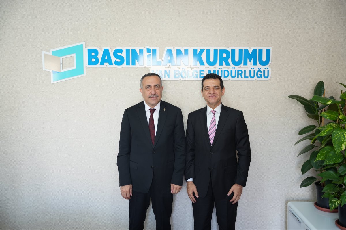 AK_PartiVan's tweet photo. İl Başkanımız Sayın Abdulahat Arvas ve il yönetimimiz, Basın İlan Kurumu Van Bölge Müdürü Sayın Kenan Tokgöz’ü ziyaret etti.

Nazik ev sahipliği için teşekkür ediyoruz.
@Akparti 
@abuyukgumus 
@MustafaAlkayis 
@Recep_ayd25 https://t.co/usI8sX7fg1