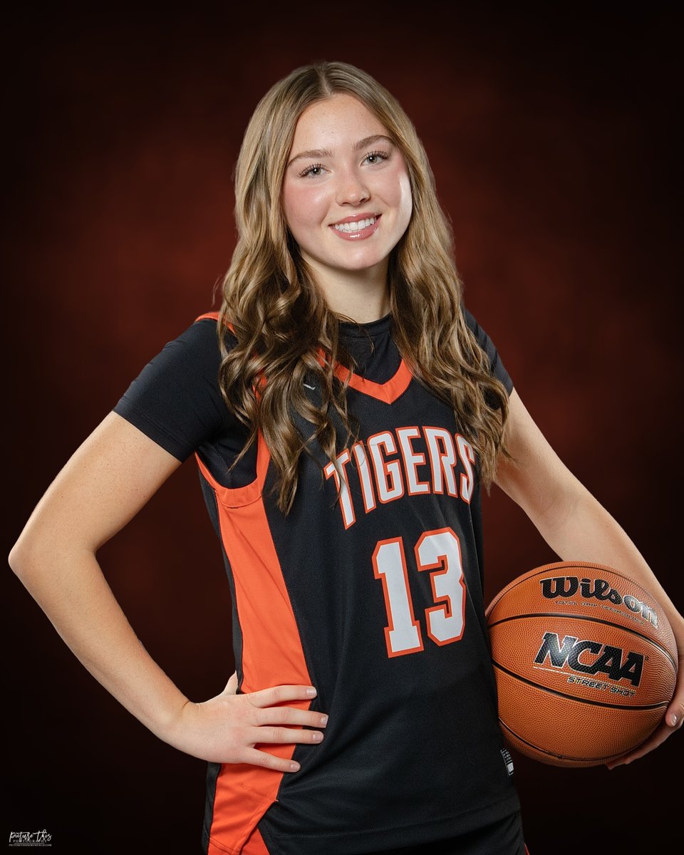 FHS_gbball's tweet photo. We would like to introduce our captains for next year! These girls represent what Farmington basketball should be! https://t.co/a6lgVy9qbW