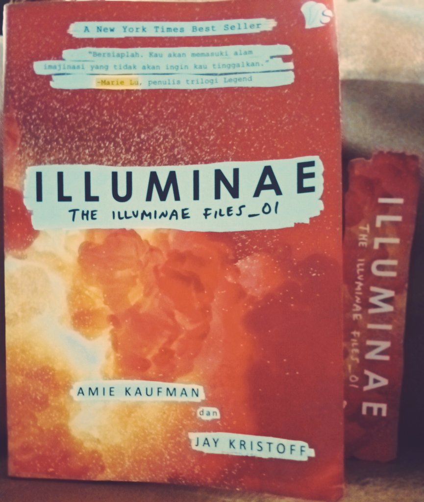 mfth123_'s tweet photo. Currently Reading
Illuminae by Amie Kaufman &amp; Jay Kristoff
189 / 565
@cozy_book 
Kalau kata orang, nikmatin aja dulu nggak usah buru buru selesein😌 https://t.co/kpxLIc83so