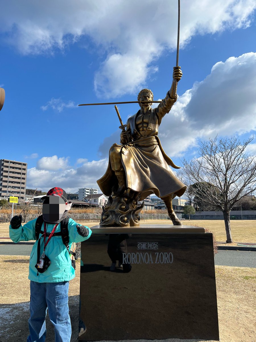 hszk_hcs's tweet photo. 昨年初めて息子と訪れた熊本。

試合は完敗でしたが、本当に息子が楽しんでくれて、馬刺しや黒亭のラーメンを美味しい美味しいと言って食べてくれた、忘れられないアウェイ遠征でした。

月並みですが、1人でも多くの方が無事に明日を迎えられることを祈っています。 https://t.co/ooS2Iphhnq