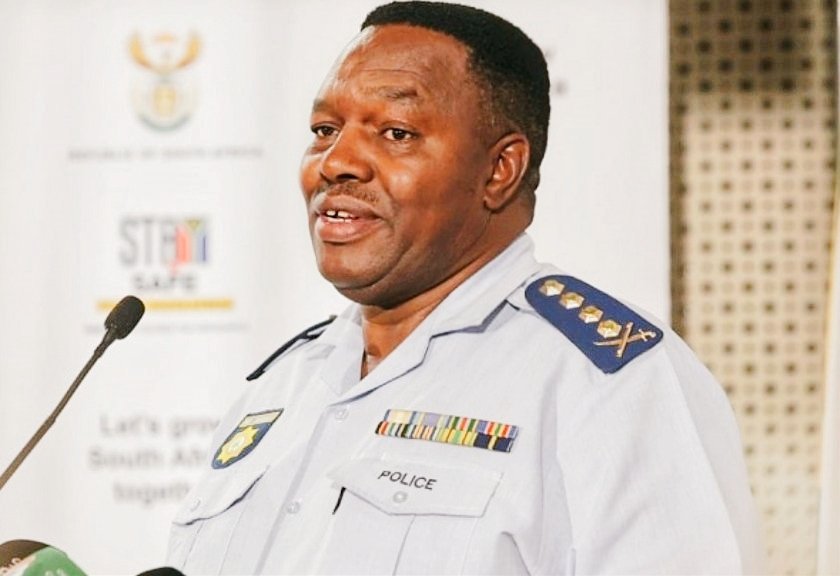 _AfricanSoil's tweet photo. ⚖️ 𝗠𝗮𝗱𝗹𝗮𝗻𝗴𝗮 𝗖𝗼𝗺𝗺𝗶𝘀𝘀𝗶𝗼𝗻 | General Masemola was wrongfully and unlawfully targeted. Wow 💔

Then why was he suspended!? With no justification? 

Yho! IDAC must be shutdown. It's enough. https://t.co/44WoUR6NDc