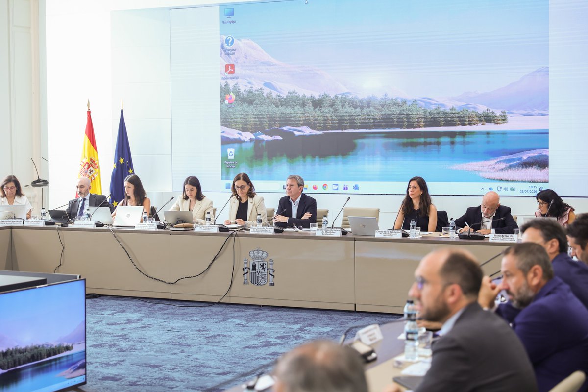 transportesgob's tweet photo. La Conferencia Sectorial aborda los principales proyectos estratégicos del Ministerio para modernizar el sistema de transporte, entre los que destaca la Ley de Movilidad Sostenible.

Toda la ℹ️ https://t.co/fRAfjheOGQ https://t.co/UboGBVXblv