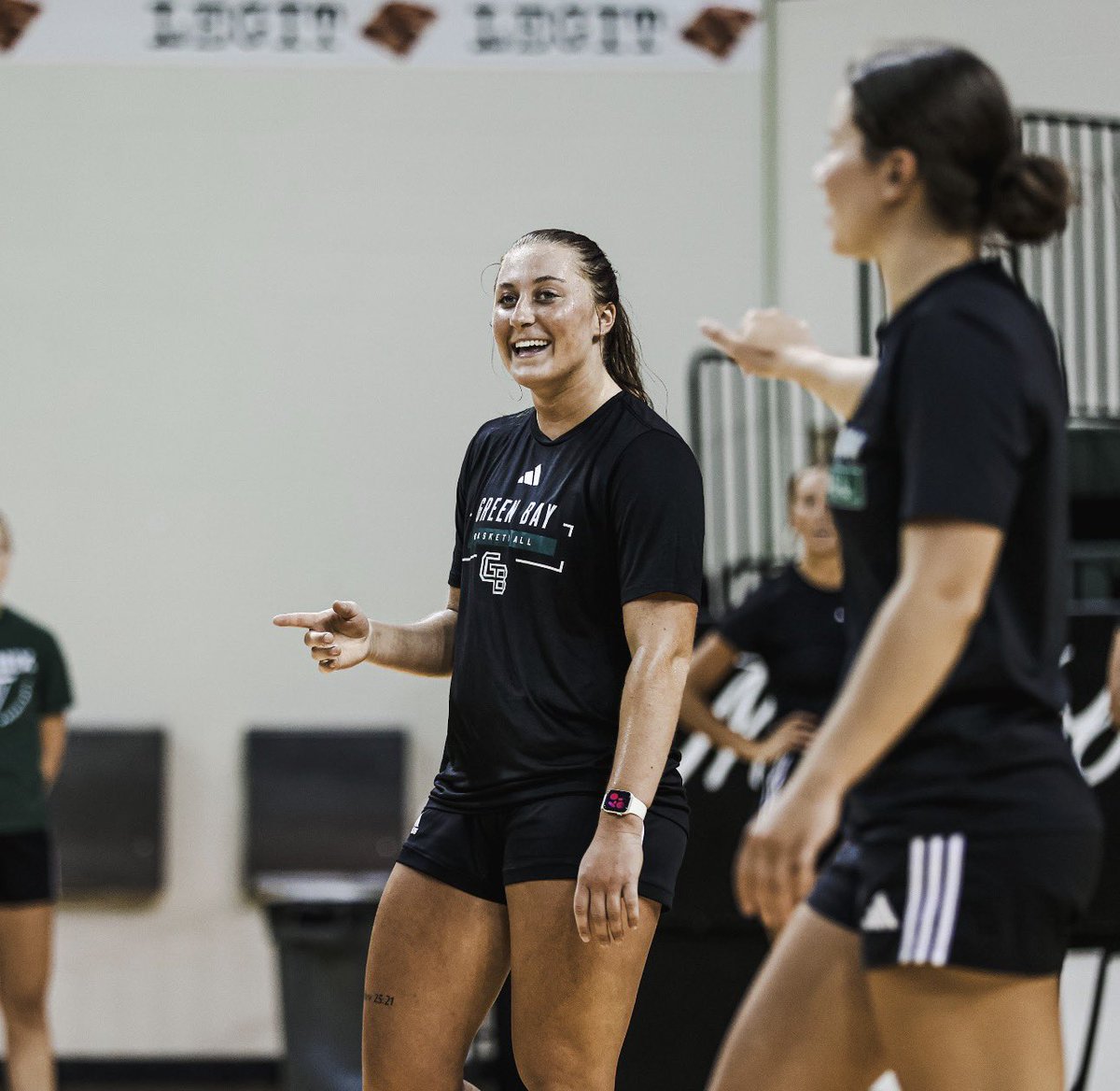gbphoenixwbb's tweet photo. Just another day getting 1% better📈🏀 https://t.co/M6kFaE9aqk