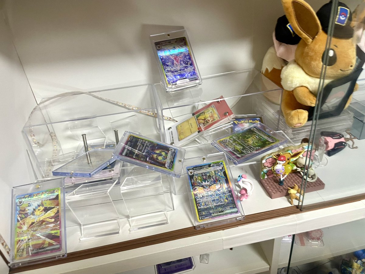 koppora1216's tweet photo. 今やっとこさ帰宅。部屋はだいぶ惨状でしたが家族みんな無事で家も無事だったので一安心してます。もうこれ以上の被害が出ないことを祈ってぼちぼち片付けます。
にしてもイオンモール熊本の件が1番心にきてるな、、なんとか一人で多く助かりますように。 https://t.co/fUcK4u71e7