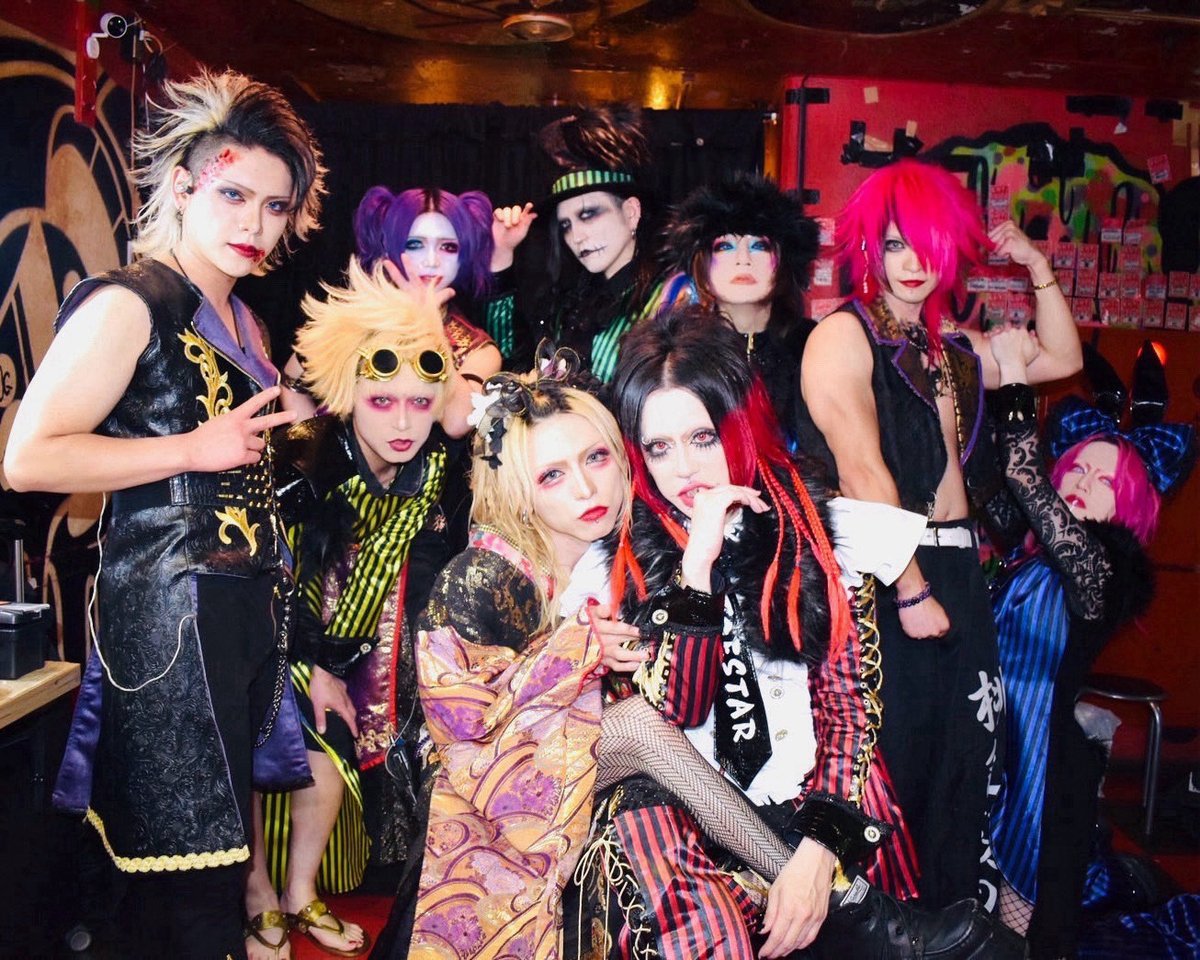 RENGEKIofficial's tweet photo. 2026.7.24新宿ANTIKNOCK

RENGEKI 2MAN SERIES BATTLE and ROMANCE vol,7

RENGEKI×ギャロ様 @9allox9allo 

ご来場誠にありがとうございました！ https://t.co/pZpOzmpEIy