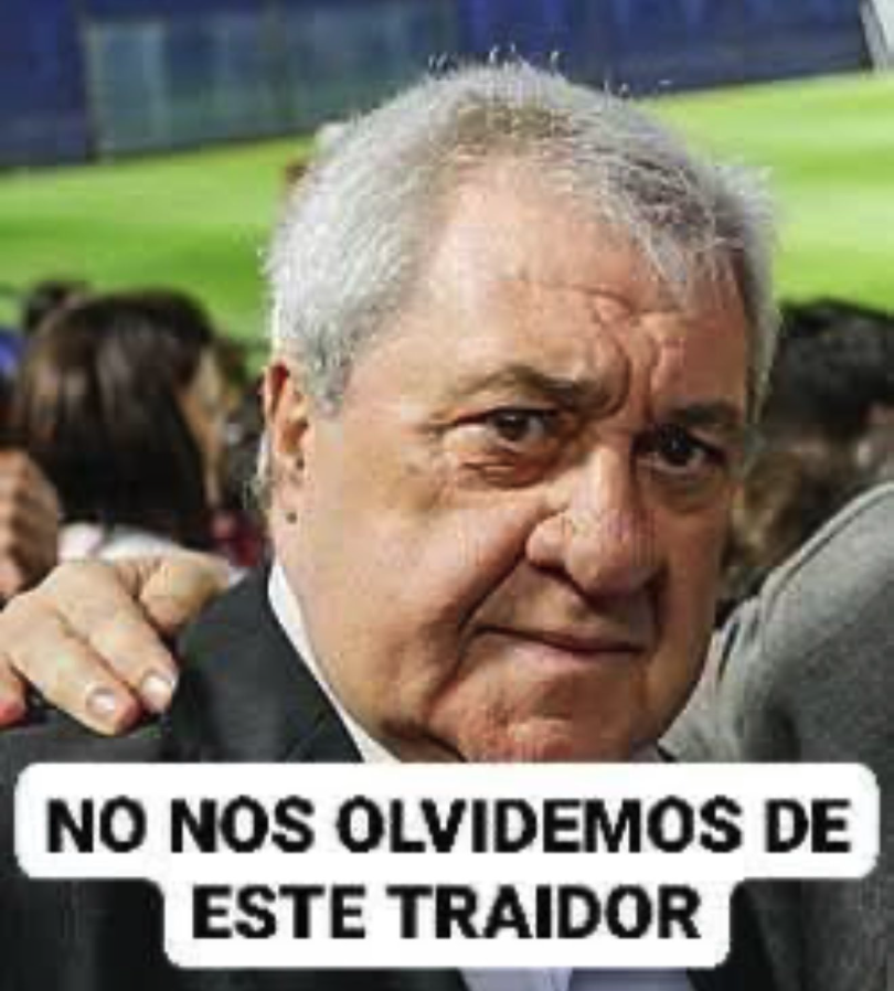 lamacrineta's tweet photo. No nos olvidemos de quién le entregó el club a Riquelme y lo dejaron de lado. 

@AmealJorgeAmor @juntosxboca https://t.co/biqmURRpry