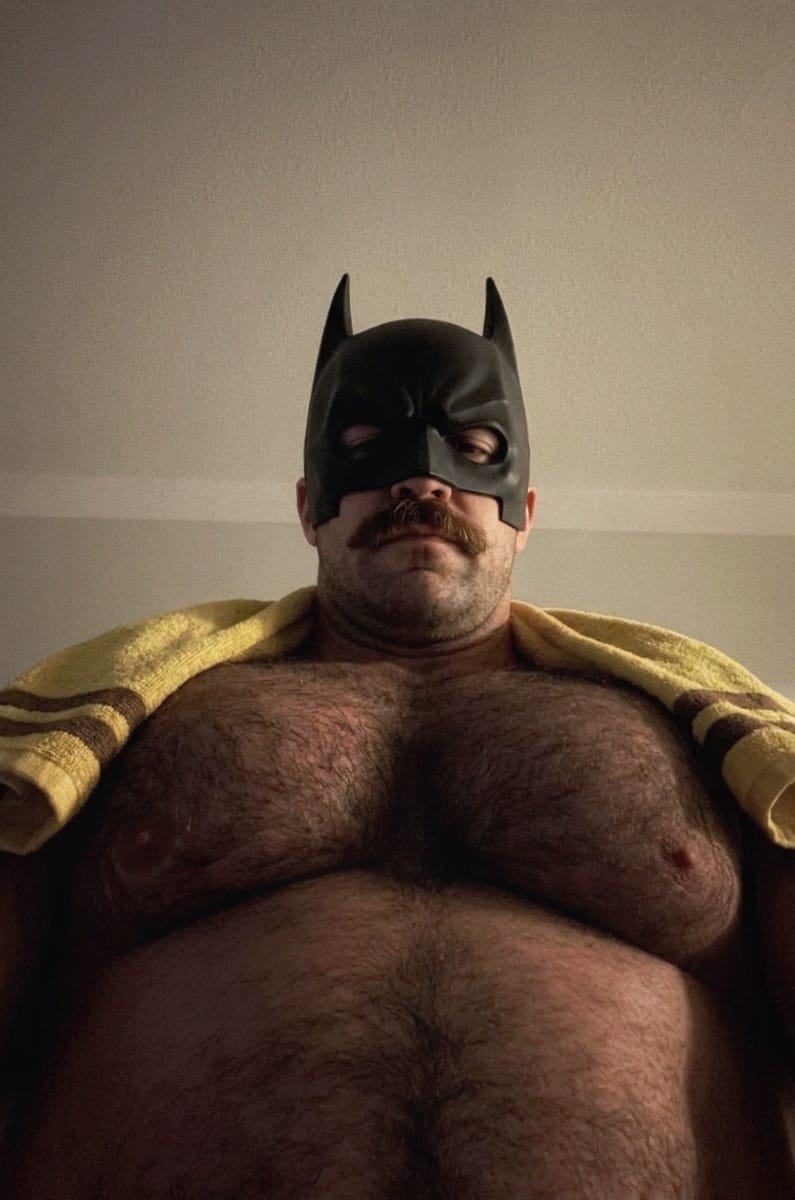 SpacedZaddy's tweet photo. My Beach Bod Batman cosplay from Fortnite (SFW) 🦇 rate it 1-10 https://t.co/KGRpfslERQ