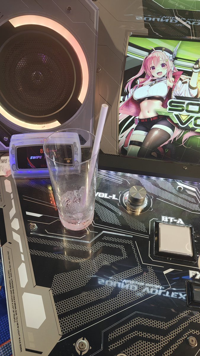 _Calameryy_'s tweet photo. @ArcadePosting https://t.co/G2HJsSaiGd
