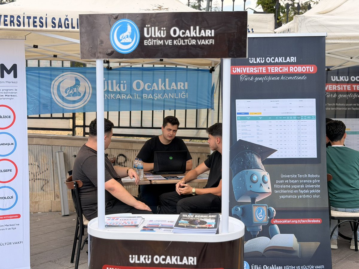 ankaraocakub's tweet photo. Ülkü Ocakları Ankara İl Başkanlığı Üniversiteler Birimi olarak, Genel Merkezimiz tarafından geliştirilen Üniversite Tercih Robotu ile üniversite adayı gençlerimizin tercih sürecinde yanlarında olmaya devam ediyoruz.

Doğru, bilinçli ve geleceğe yön verecek tercihler için uzman ekiplerimizle ücretsiz danışmanlık hizmeti sunuyoruz.

Tercih desteğine ihtiyaç duyan tüm gençlerimizi Milli Kütüphane Metro İstasyonu’ndaki standımıza bekliyoruz.
@ayyildirim1 
@hberkeozdemir 
@omersanli04 
@SurenlerKayra01