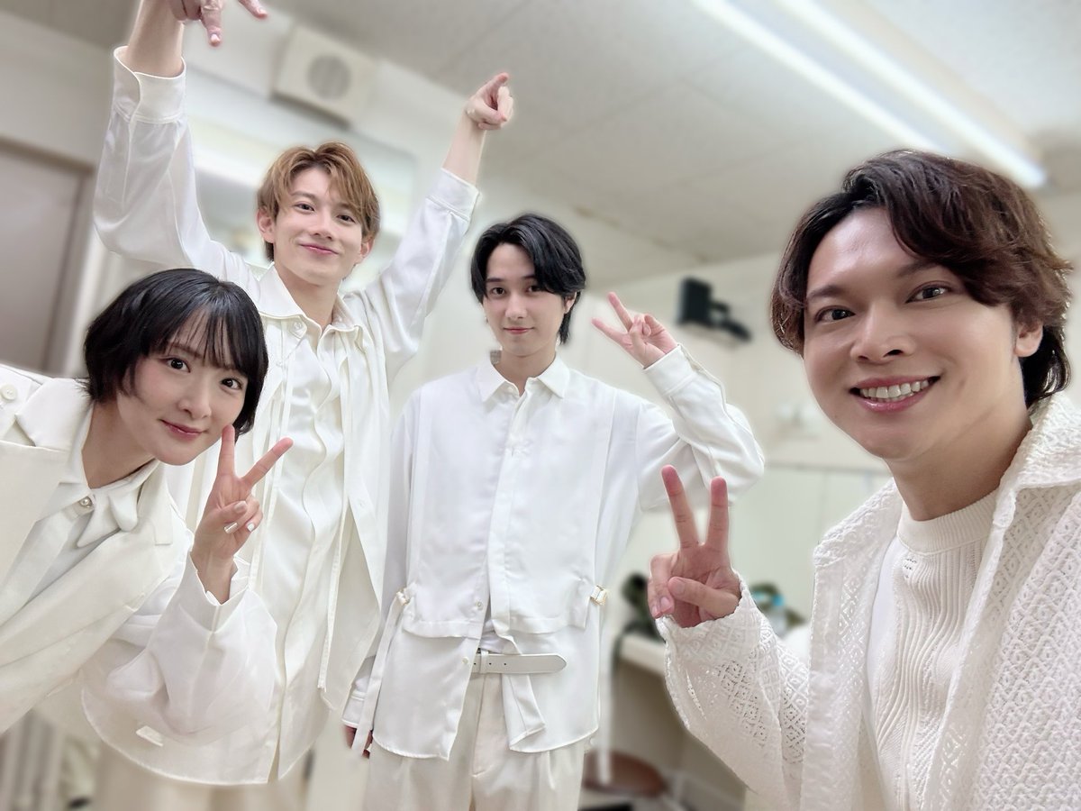 Sho_karino's tweet photo. #朗読劇ROOM2026 ！！！！
ほんっとうに楽しかったです！！！！皆さまありがとうございましたーーー！！！！
素敵な座組で素敵な作品に出会えて幸せです！！
配信もございますので是非ーー！！！！
また来年も出たいぞっ！！！！ご縁がありますように…！！！
これからご観劇される方もお楽しみにっ！！！