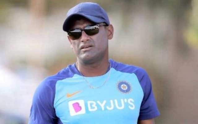 TheDailyBhaarat's tweet photo. 🚨 𝐍𝐄𝐖 𝐅𝐈𝐄𝐋𝐃𝐈𝐍𝐆 𝐁𝐎𝐒𝐒! 🇮🇳

𝗦𝘂𝗯𝗵𝗮𝗱𝗲𝗲𝗽 𝗚𝗵𝗼𝘀𝗵  joins Team India after successful stints with India Women, U-19 🏆 &amp; Delhi Capitals. 🔥

#TeamIndia #SubhadeepGhosh #IndianCricket #BCCI #FieldingCoach #CricketX https://t.co/sELUlzRSBe