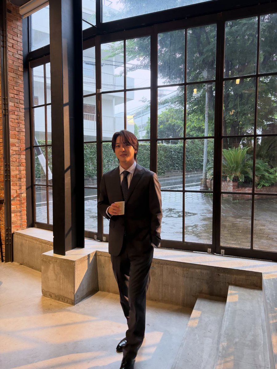 Fan_Takuto's tweet photo. おんとおふ🔛

#ラストノート
#TAILOR
#回転寿司 https://t.co/GkElWxZRfN