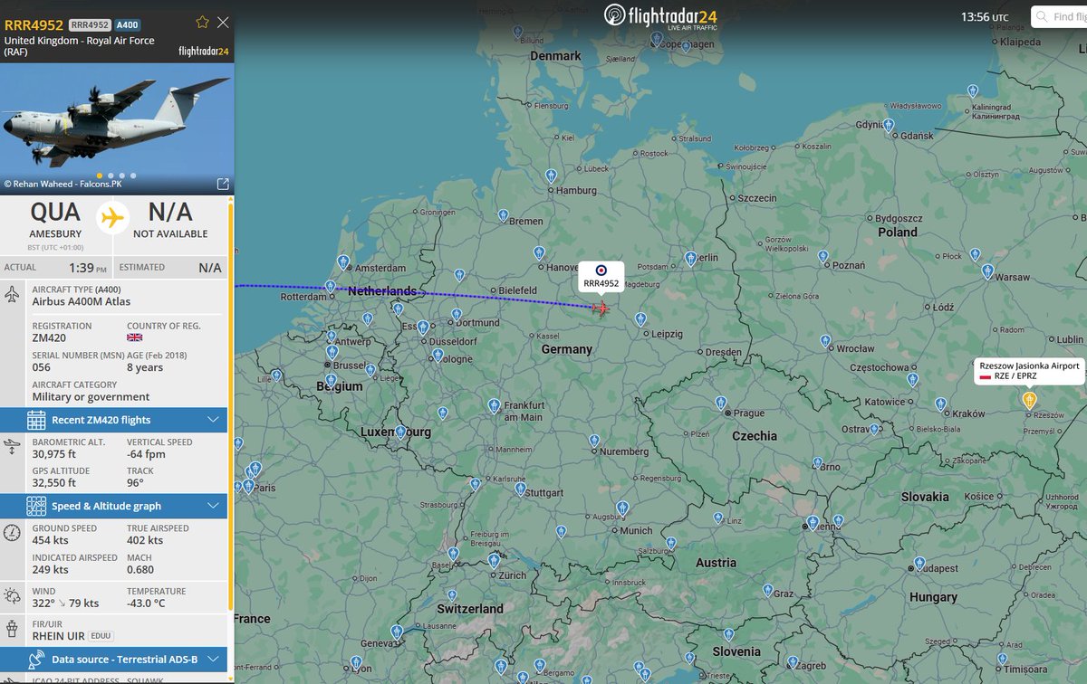 PolishMilRadar's tweet photo. 📅 28.07 🕘 15:57LT - 🇬🇧✈️ Airbus A400M RAF-u zmierza do Rzeszowa 🇵🇱
🇬🇧 Królewskie Siły Powietrzne Wielkiej Brytanii #RAF
✈️ Airbus Atlas C1 (A400M) | Reg: "ZM420"
🛫 Baza Lotnicza MOD Boscombe Down #EGDM | Wielka Brytania 🇬🇧
🛬 Port Lotniczy Rzeszów Jasionka #EPRZ 🇵🇱
#RRR4952 leci na FL310 (9448 metrów), obecnie nad Niemcami 🇩🇪
🔗 https://t.co/Dj6wKL7NBd
#POLMILRADAR