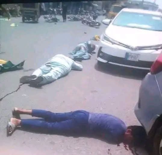 ImranHamid2's tweet photo. په کشمير کې د وحشي پاکستاني بې رحمه فوج عام وژنه:
@Ministry of Human Rights (Pakistan) https://t.co/fhX7e2LR2Y
