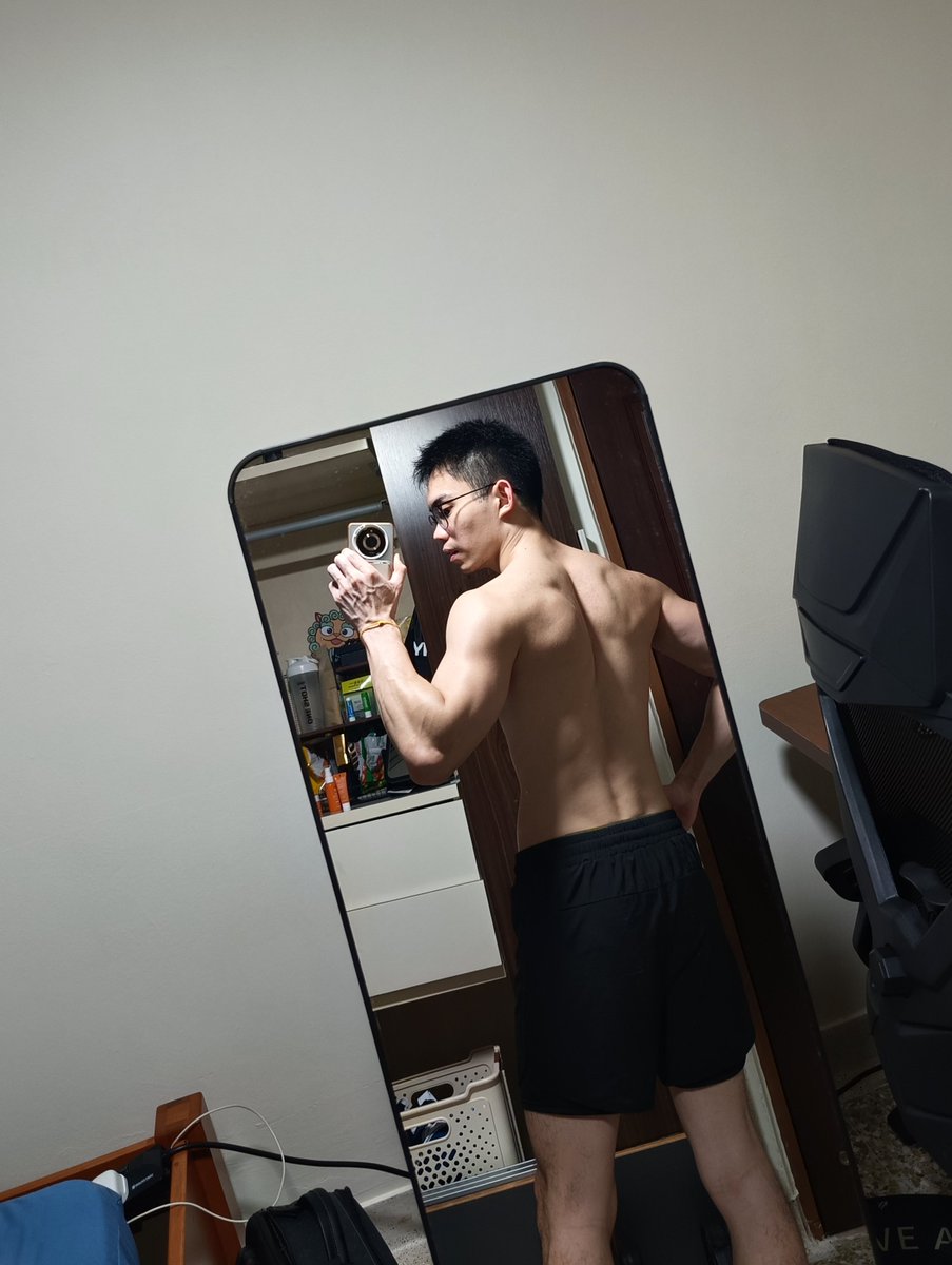 HonSheang's tweet photo. Front and Back. https://t.co/qeBbs7sGIS