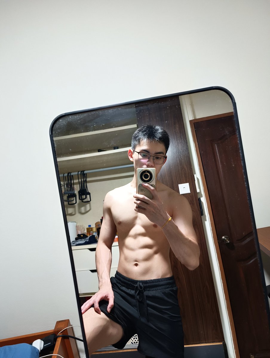 HonSheang's tweet photo. Front and Back. https://t.co/qeBbs7sGIS