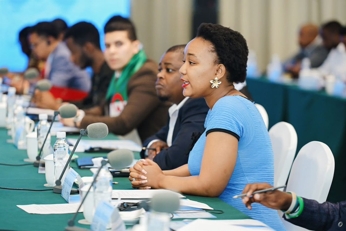 aasu_72's tweet photo. At the Closing Forum of the 6th China-Africa Future Leaders' Dialogue, AASU’s Ms. Boago Dodo Chingapani highlighted “Culture for People, Inherit Time-Honored Civilizations,” stressing our responsibility to protect, live, and pass on our heritage.
#AASU #ChinaAfrica https://t.co/wHwsjxfTi5