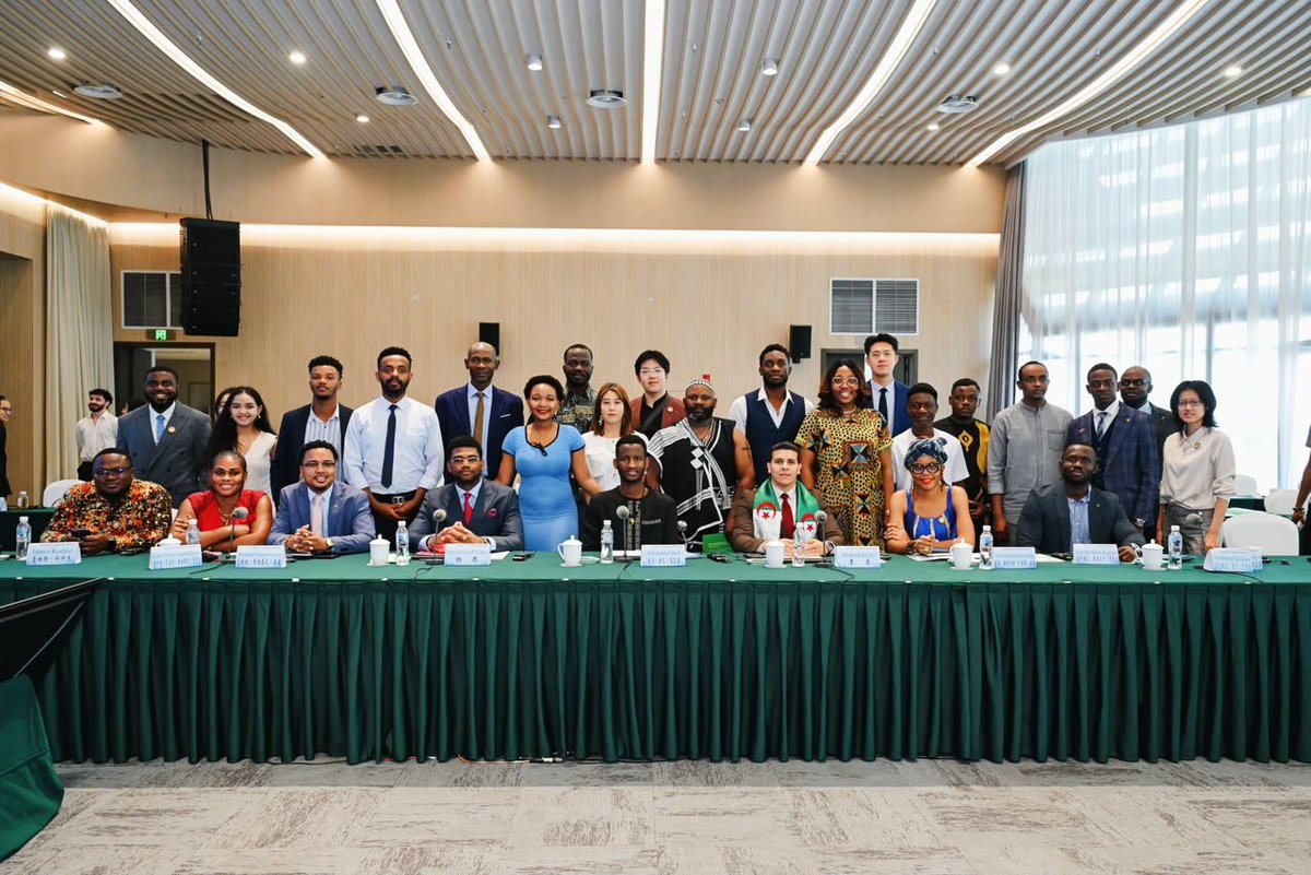 aasu_72's tweet photo. At the Closing Forum of the 6th China-Africa Future Leaders' Dialogue, AASU’s Ms. Boago Dodo Chingapani highlighted “Culture for People, Inherit Time-Honored Civilizations,” stressing our responsibility to protect, live, and pass on our heritage.
#AASU #ChinaAfrica https://t.co/wHwsjxfTi5