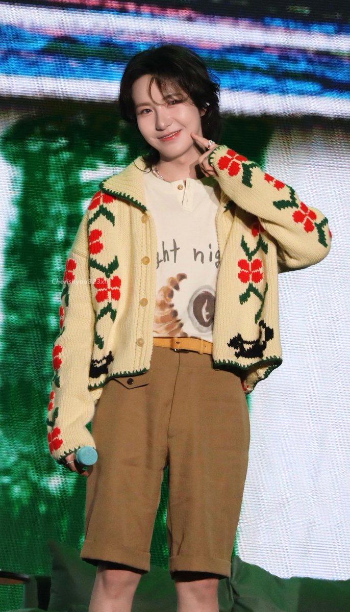 🧏🏻💛 #런쥔 #ロンジュン #RENJUN