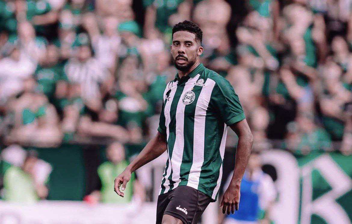 reporterantonio's tweet photo. ⚫️🔴🦁| Volante Willian Oliveira (33) tem retorno encaminhado com o @sportrecife. Atleta já atuou pelo Leão por 10 jogos entre 2014 e 2015, a época emprestado pelo Fluminense. https://t.co/OnZmiUA02x