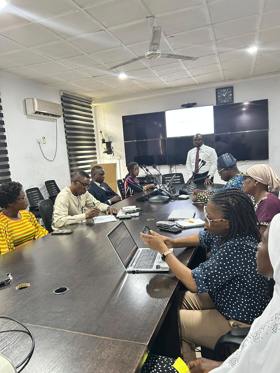 OsunMEPOfficial's tweet photo. Osun State Malaria Surveillance Review Meeting brought together key stakeholders yesterday to deliberate updates on malaria surveillance activities across Osun State.

The State SMEP team, HMIS team, the Principal Investigator on vector surveillance, MSH and ACOMIN agreed on ... https://t.co/XSHLtt7VBE