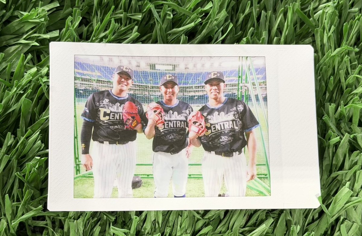 ydb_yokohama's tweet photo. 【マイナビオールスターゲーム2026 第1戦】 
 #オールスターの思い出チェキ   

たくさんの選手とチェキで思い出を残せました📷✨

#山野太一 選手、#清水昇 選手、#細川成也 選手、#田中瑛斗 選手、#井上温大 選手、#船迫大雅 選手、#牧秀悟 選手、#東克樹 選手⚾️✨

#オールスター 
#baystars https://t.co/W8XNTIsSFB